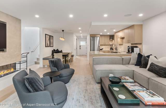 800 E Hopkins Avenue unit: B5 photos photos