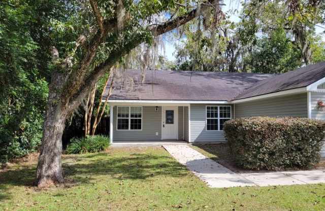 Spacious 3-Bedroom Home with Open Floor Plan, Fenced Backyard & 2-Car Garage Gallery 1