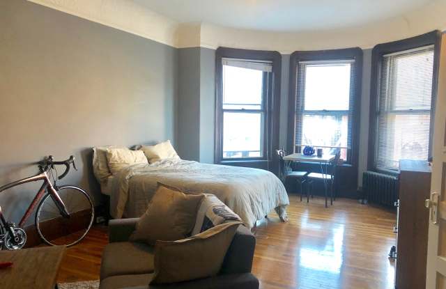 306 Newbury St photos photos