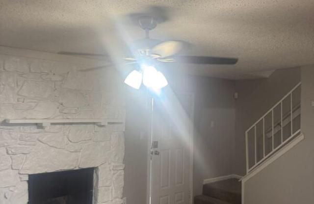 2785 W Hickory Bluff Gallery 3