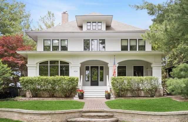 404 Brown St photos photos