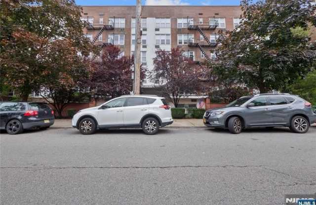 2160 Center Avenue 1P photos photos