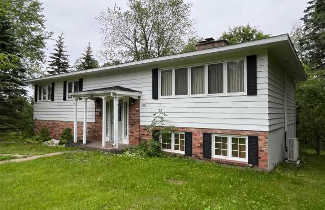 Lakeside 5 Bedroom 3 Bath Home Available Now!! photos photos