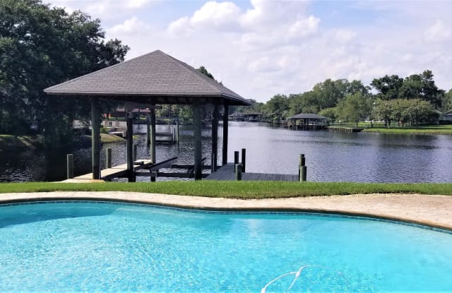 5112 PEBBLE ISLE DR - 5112 Pebble Isle Drive, Jacksonville, FL 32210