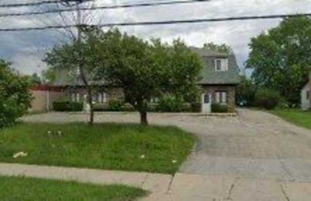 1725 N Farnsworth Avenue photos photos