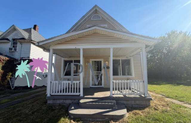 322 Studebaker Street Gallery 1