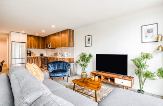 531 NE 66th Street - 531 N 66th St, Seattle, WA 98103