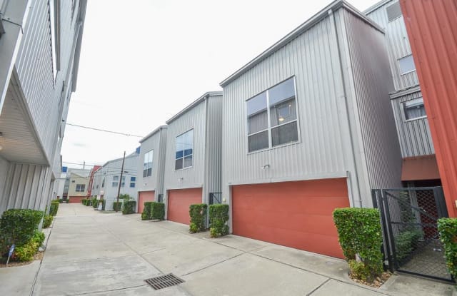 831 Robin Street - 831 Robin Street, Houston, TX 77019