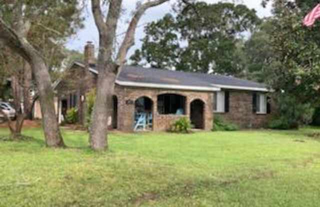 WARMER ACCOMMODATIONS FOR WINTER TRAVELERS! Spend Winter in Paradise - 3 Bed 2 Bath Seasonal Winter Island Rental photos photos