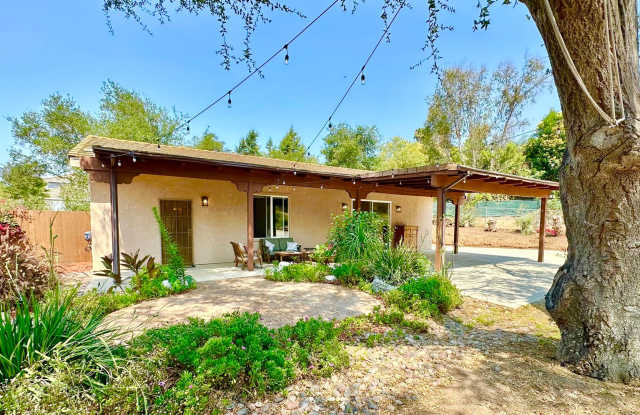 Stunning Fully Detached Casita on Private Country Property with Patio Space  Beautiful Mature Trees  Landscaping! photos photos