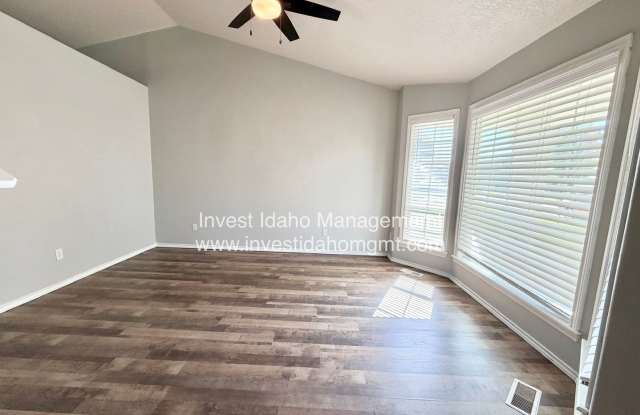 Spacious 4-Bedroom Home for Rent in Nampa! Gallery 4
