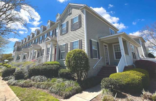 SOUTHWOOD: 4016 Colleton Ct - Main Townhouse - $200 Utility Credit photos photos