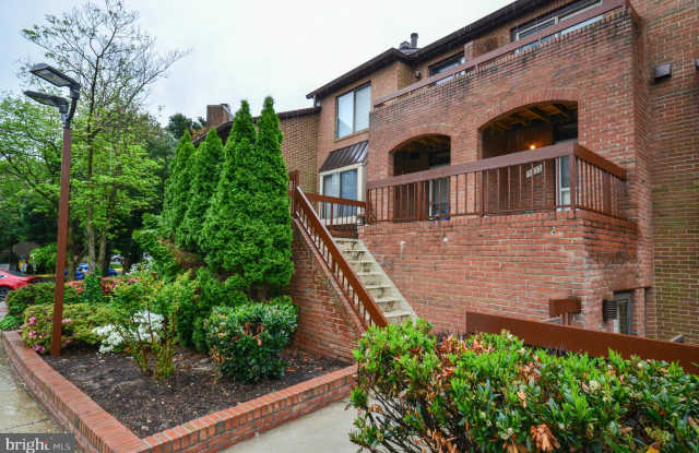5235 KING CHARLES WAY - 5235 King Charles Way, North Bethesda, MD 20814