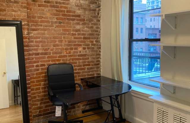 129 Lexington Avenue Gallery 3