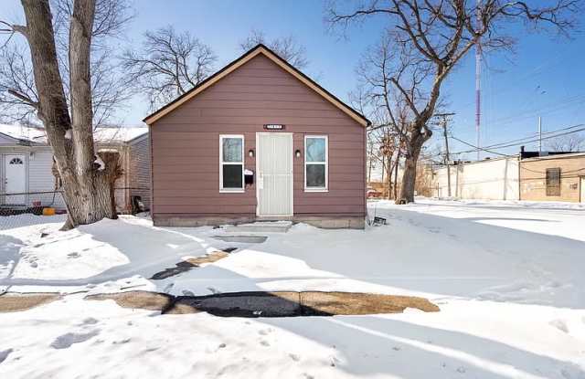 21415 Woodside Ave photos photos