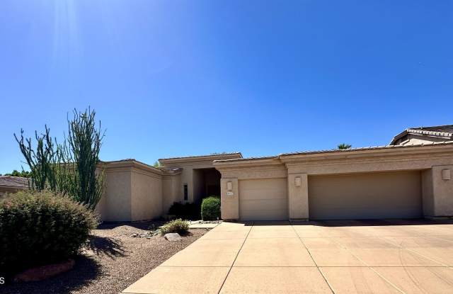 2627 E Acoma Drive photos photos