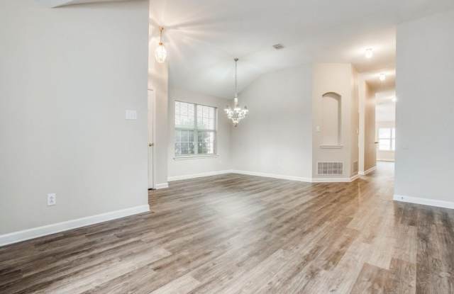 11916 Hickory Circle Gallery 3
