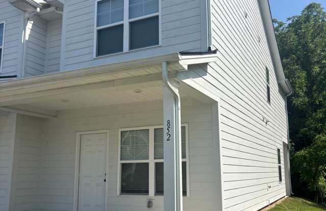Creekside Unit With Flex Room- Villages at Bear Creek in Columbia, TN Gallery 4