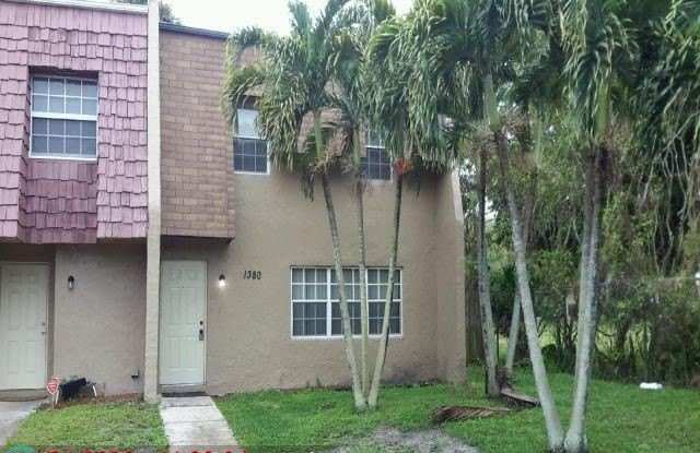 1380 SW 50th Ave photos photos