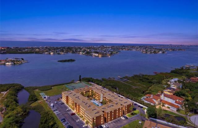 12760 INDIAN ROCKS ROAD photos photos