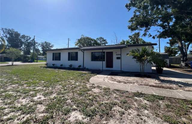 4200 BLUEFISH DRIVE SE photos photos