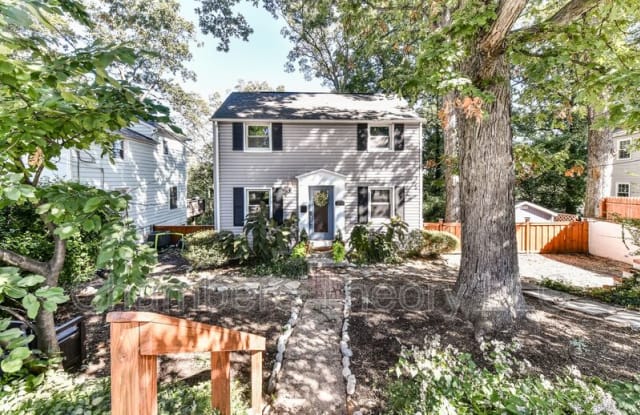 1028 S Edison St - 1028 South Edison Street, Arlington, VA 22204