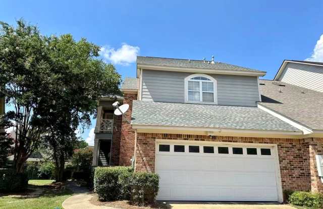 Large 3 bed/ 2.5 bath townhome for rent near the Reservoir! photos photos