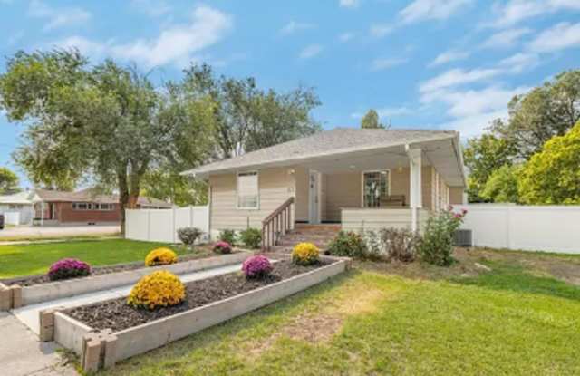 Beautiful 4-bed 2-bath home in Blackfoot photos photos Beautiful 4-bed 2-bath home in Blackfoot photos photos