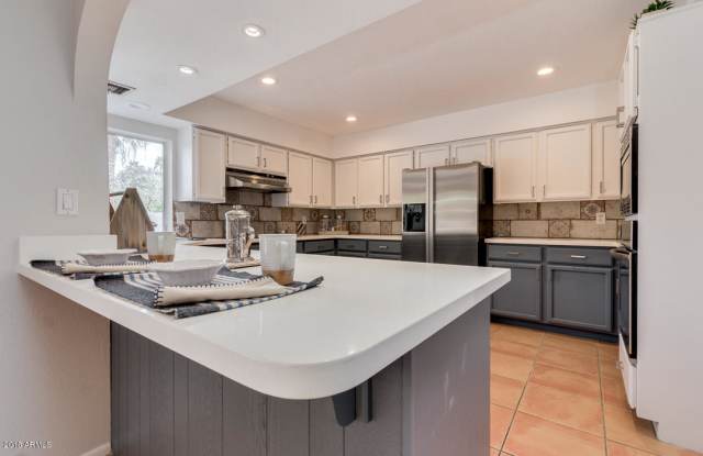 7802 E ASTER Drive Gallery 3