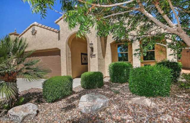 4394 N HUMMINGBIRD Drive Gallery 2