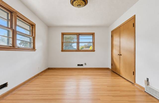 54 Hilltop Lane Gallery 3