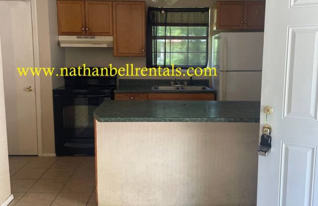 746 SE 8th St - 746 8th Street Southeast, Paris, TX 75460