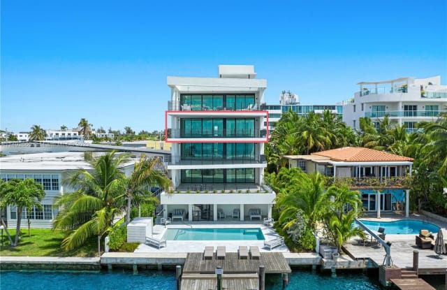 1930 Bay Dr - 1930 Bay Drive, Miami Beach, FL 33141