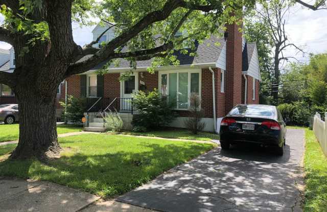 2103 Meadowview Dr Gallery 2