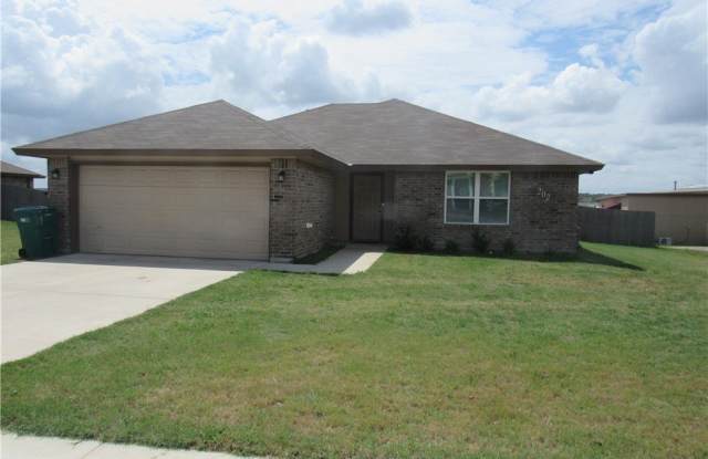 202 E Avenue H photos photos