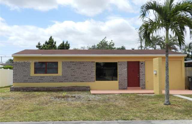 7580 Fillmore St photos photos
