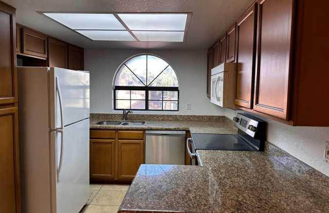 GREAT TEMPE CONDO Gallery 4