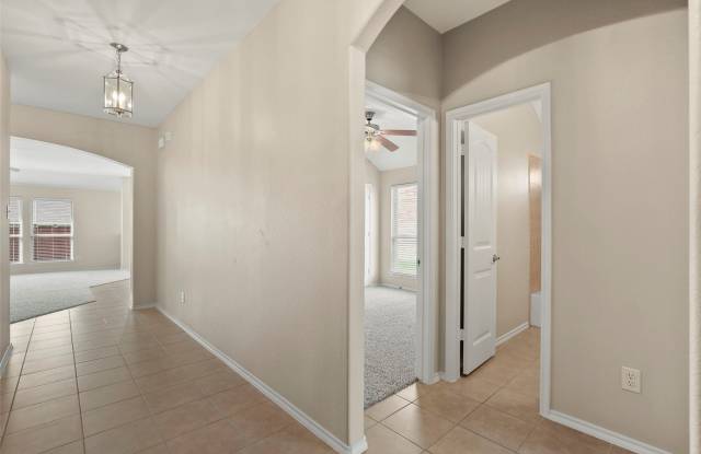 1703 Twin Hills Way Gallery 4