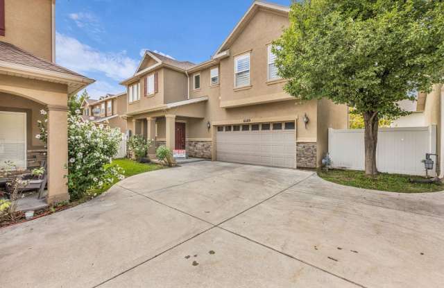 Modern 2-Bedroom, 2.5-Bath Townhome with Two-Car Garage & Private Backyard in South Ogden photos photos