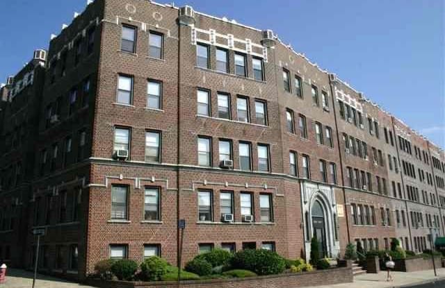 6201 BLVD EAST - 6201 Maintain Your Property, West New York, NJ 07093