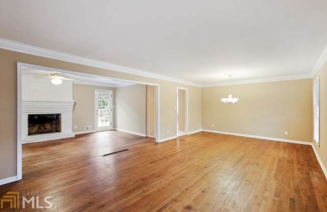 7235 Thornhill Ln Gallery 3