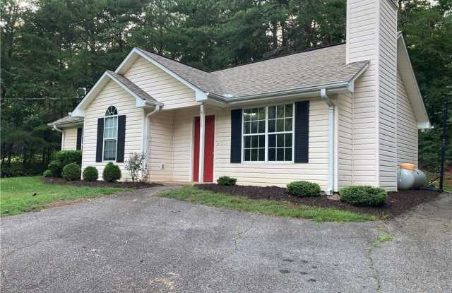 6110 Lakeside Court Gallery 3