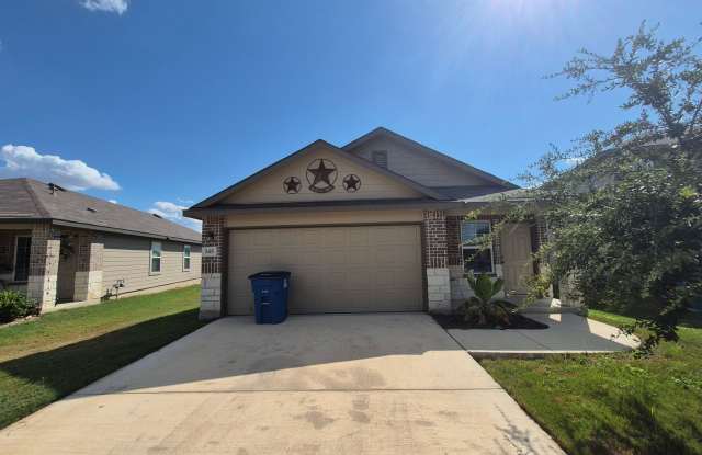345 Middle Green Loop, Floresville, TX. 78114 photos photos