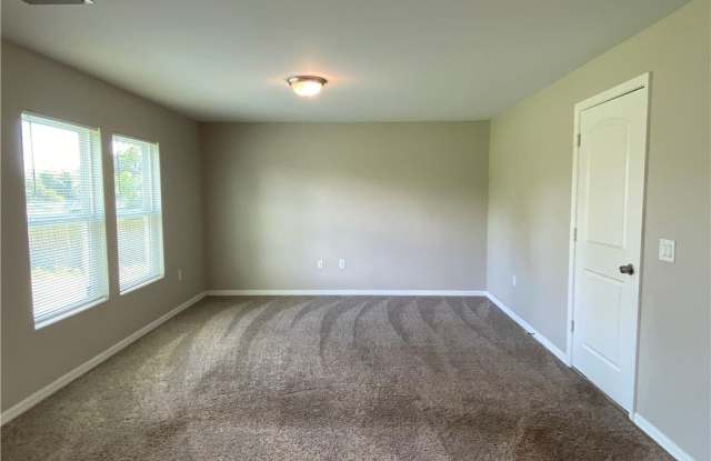24 Illinois Road Gallery 2