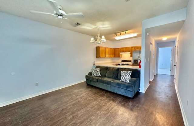1828 Whispering Oaks Lane - 1 Gallery 4