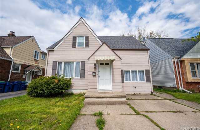 368 Grover Cleveland Highway Gallery 2