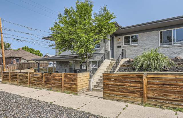 3221 E 33rd Ave photos photos