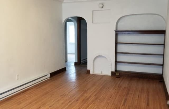 1952 Freeman St Gallery 3
