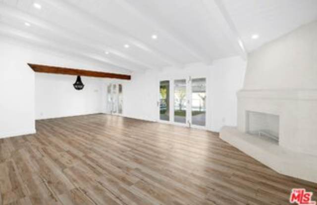 5614 Ponce Avenue Gallery 2