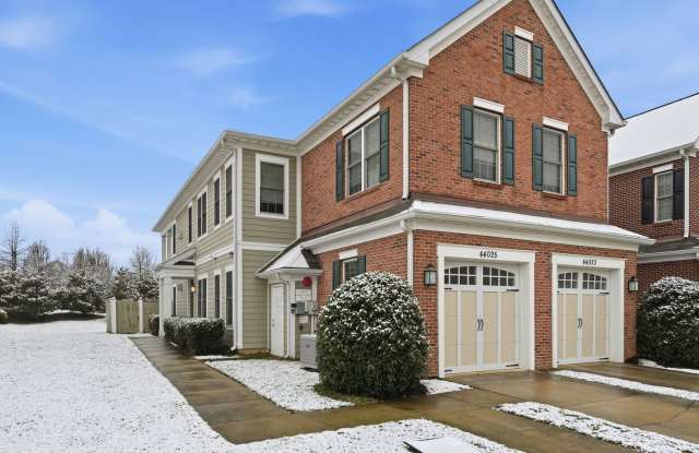 Welcome to your new home at The Villas at Eastgate! photos photos